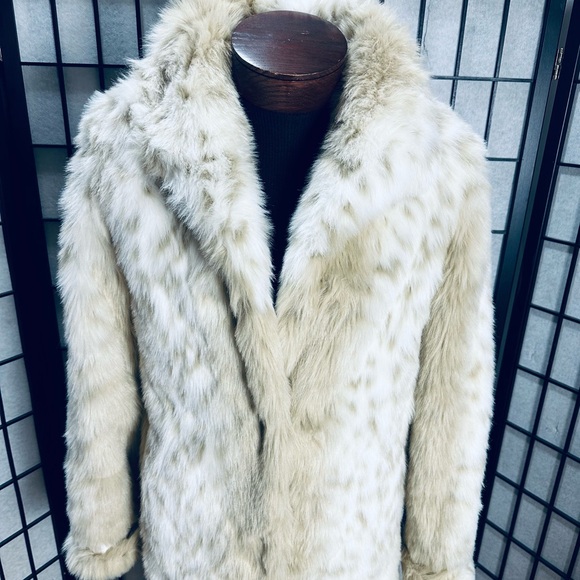Dennis Basso Luxury Full Length Snow Leopard Faux Fur Coat 🤩 - Picture 9 of 11